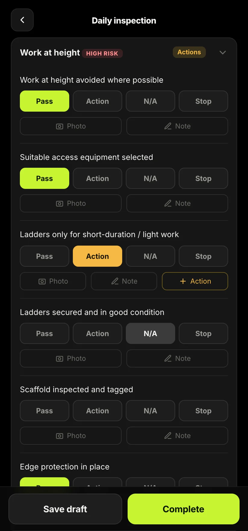 Daily site inspection checklist with pass, action and stop options in the Sitewise app